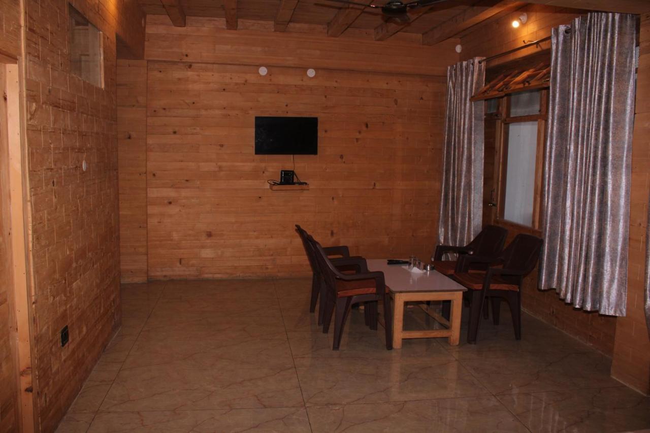 Hotel Mannat Sach Pass Tisa Exterior foto